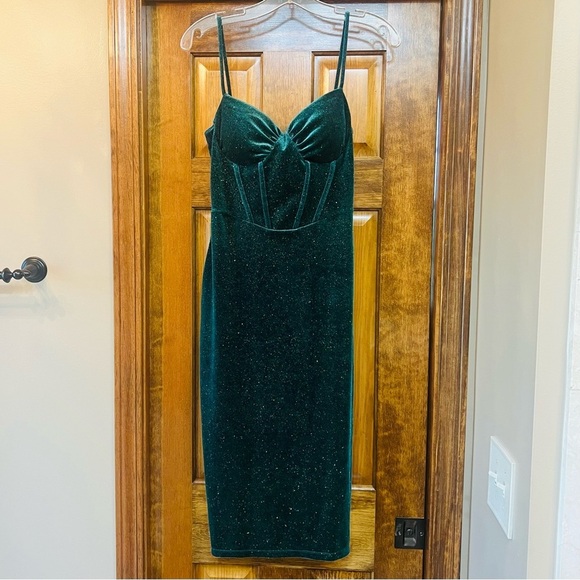 Corset Bodycon Emerald Green Glitter‎ Velvet Midi Dress Sz M NWT - Picture 1 of 11